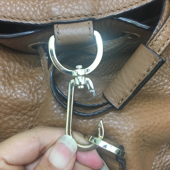 Stacked T Tory Burch backpack 🙌🏻 - Picture 7 of 8